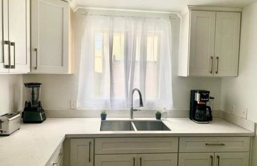 CA5 House Cozy 3BR in Azusa - Foto 26