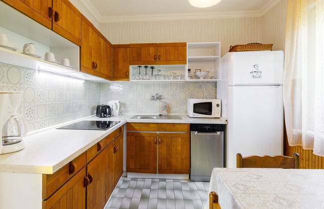 4 bedroom House in Balatonfenyves with garden and terrace - Photo 5