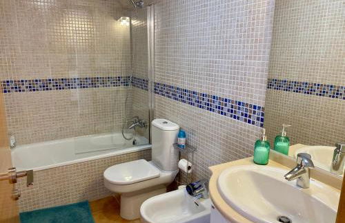 Apto 2 dorm en primera línea de Playa Langosteira con garaje y wifi - Foto 17