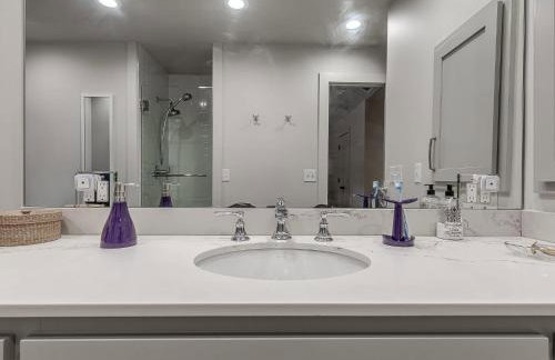 Cozy 1-Bedroom Retreat in Tulsa - Photo 21