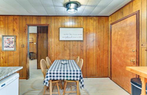 2 Mi to MSU Campus! Family Abode with Spacious Yard - Foto 11