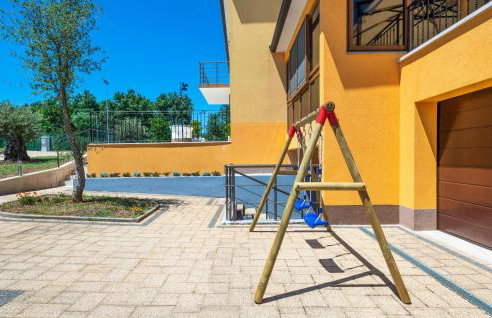 Awesome Home In Sumber - Foto 56