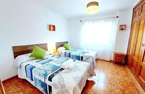 Magnificent villa: 2 private pools, BBQ, garden & parking. 13 per. In Padul - Foto 50