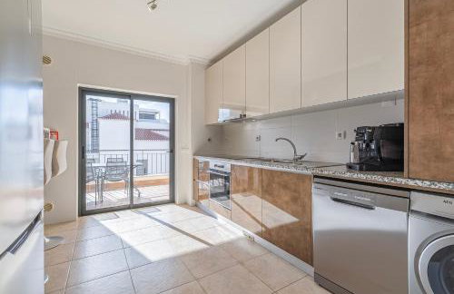 Stylish Apartment - Steps from Marina, Center & Beach - Foto 17
