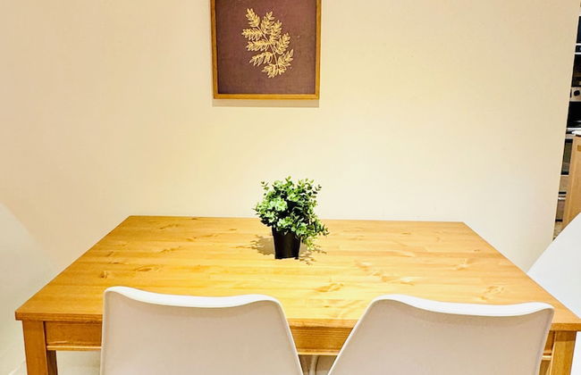 Cozy 2BR Retreat - Comfort & Convenience - Photo 17