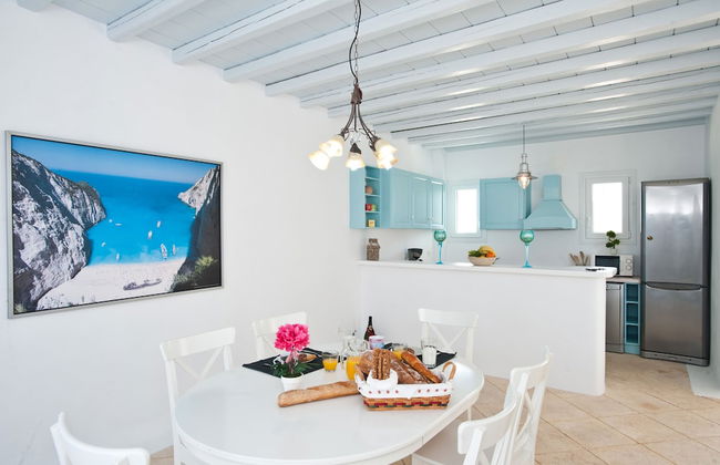 Sofia's Bungalows Mykonos - Photo 27