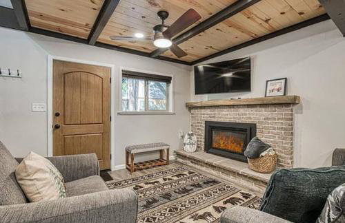 Elderberry Bluejay Location Goals Tub Time - Photo 55