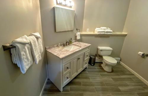 E7 Sunny Bretton Woods private home next to the slopes of Bretton Woods Hot Tub, Wifi - Foto 20