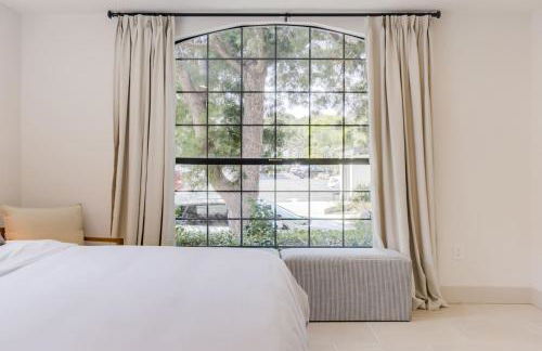 Casa Valerio - Boutique Suites in Downtown Santa Barbara - Photo 11