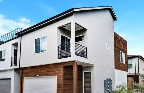 Elegant 3BR Home w/ Rooftop • 5 min to Downtown - Foto 3