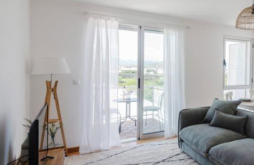 Belavista Oceanside - Photo 1