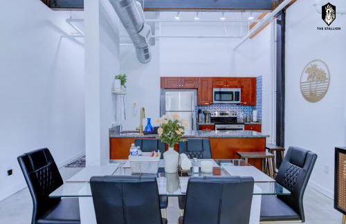 The Stallion #108 - Modern Spacious Loft in Downtown with free parking - Foto 13