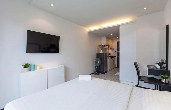 The Title Beach Front - Photo 22