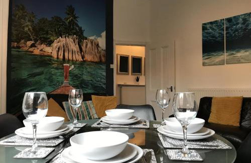 Bright Spacious 3-bed With Office & Patio, Preston - Foto 22