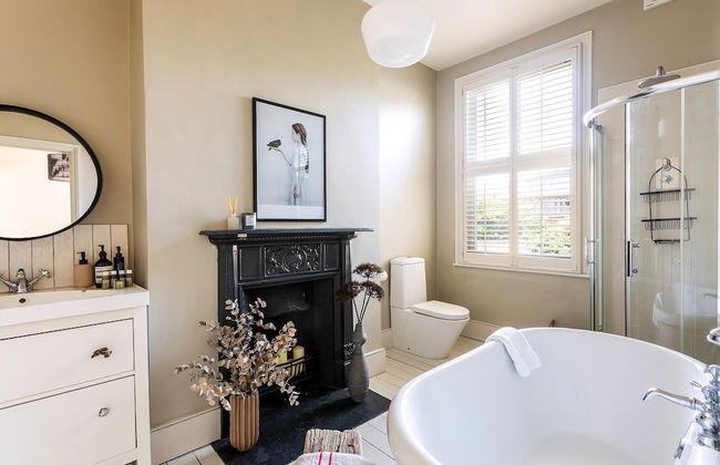 Tooting's Charming Victorian Garden Hideaway - Photo 18