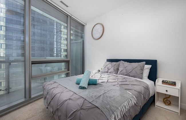 Maple Leaf Square - Photo 63