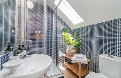 Lisbon Alcantara 1BR with Terrace & City View - Foto 7