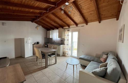 Votsalo Pool Apts - Foto 10