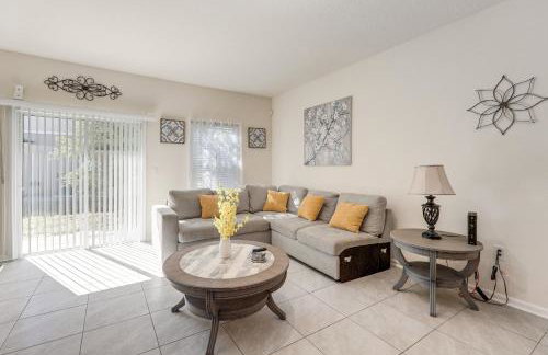 4 Mi to EverBank Stadium! Stylish Suburban Retreat - Foto 6