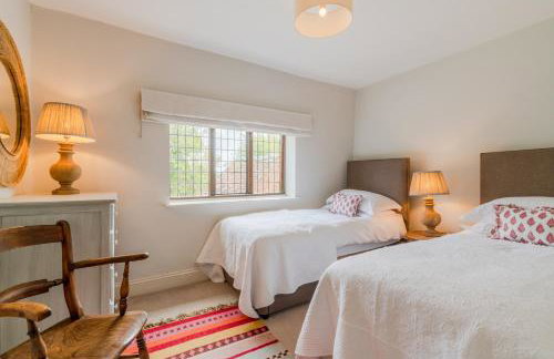 The Hunting Lodge at Ragley Estate - Photo 35