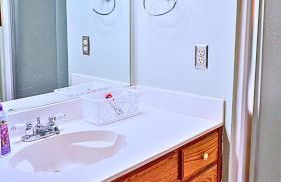 Speedway Game House: Cowboy Pool & Arcade Fun by Vacation Your Way - Foto 30