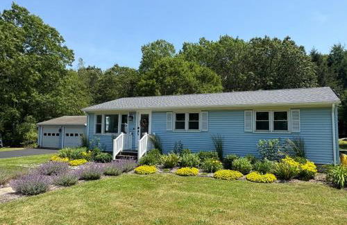 Stay a While in Niantic, Comfort by the Coast - Foto 15