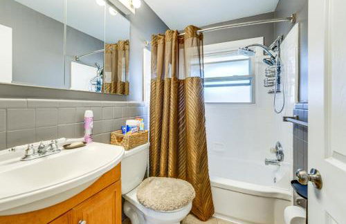 Game, Stay and Play Family Home in Westland! - Foto 15