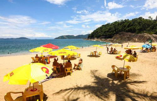 Casa Pé na Areia Condomínio fechado com piscina resort na Sununga - Ubatuba - Foto 47