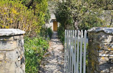 Grade II Listed House Tranquil Garden & Parking - Foto 27