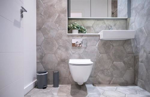 Newly Furnished Apt w/ Patios - Hampstead Heath - Foto 38