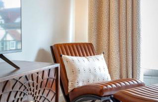 Stylish 2-bed 16th-century apartment in Petersfield town centre, - Foto 13