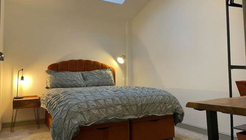 Smithy Bungalow, free private parking included, Buxton - Foto 2