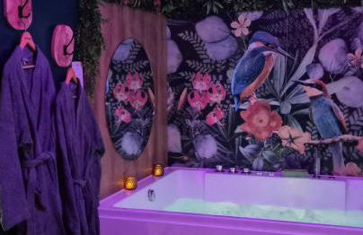 Suite Passion - Jacuzzi privé - Table massage - Foto 12