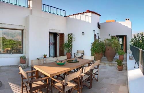 Amari Villas - Photo 35