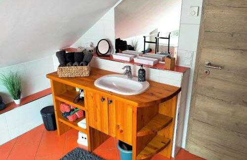 Ferienwohnung Am Waldesrand - Garten, Terrasse, Grill, Luftkühler, Massagesessel, Kinderspielecke, Spielekonsole - Foto 23