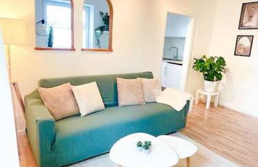 MEGHA Living - 2 Zimmer Appartments mit Küche - Zentral - Foto 6