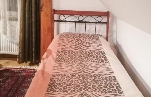 4 Bedroom Gorgeous Home In Kamianna - Photo 10