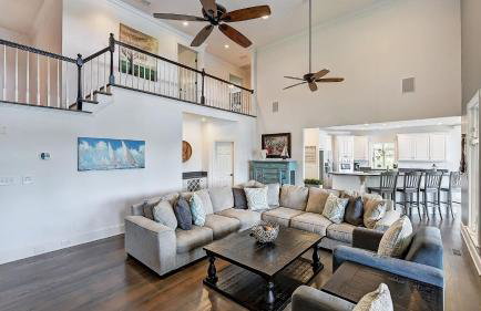 Lucky's Lake House by Avantstay Private Lake Bar - Photo 38