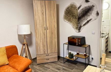 Nähe Uni Campus inklusive Parkplatz Boho-Suite by Rentigo - Perfekt für einen Aufenthalt in Zentrumnähe! - Foto 2