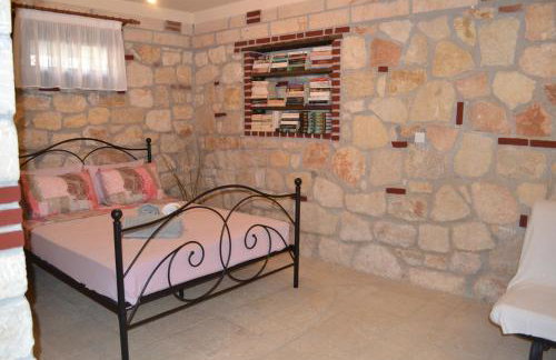 Artemis Stone House - Photo 24