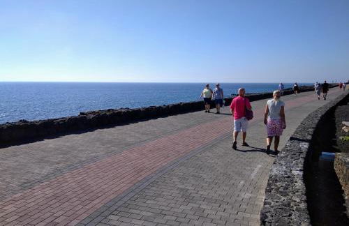 Aqua Apt Sunrise & Sea Views - Photo 8