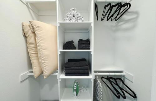 Modern Hollywood Home Sunset View & Free Parking - 10mins to Universal Studios - Foto 6