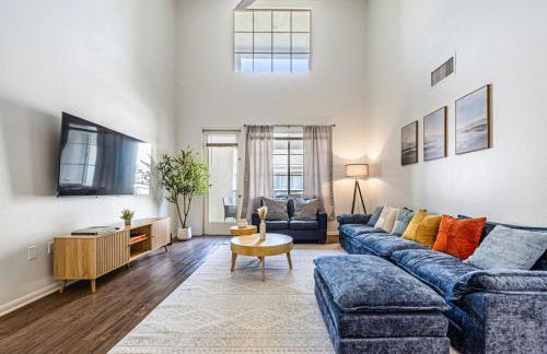 Modern Townhouse with 4 Bedrooms Near LAX - Foto 1