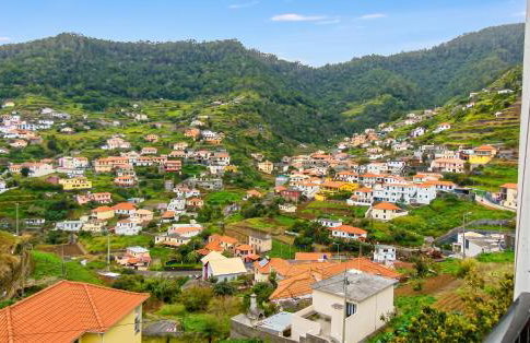 Charming house in Machico with mountain view and garden - Foto 36