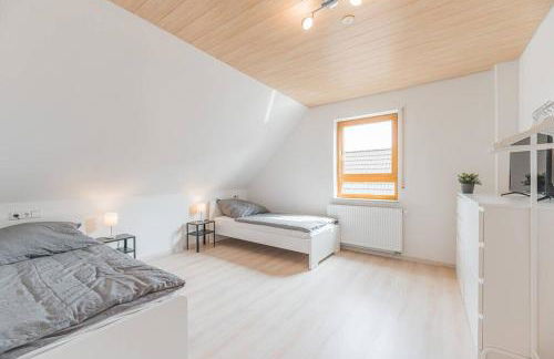 G03 große 8er Maisonette Wohnung - ideal für Teams und Monteure - Self Check-In - Foto 1