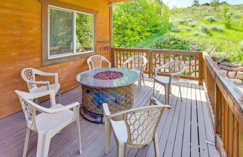 Fish Haven Cabin with Game Room, Views and Deck! - Foto 35