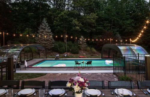 Spacious 6 Bedroom Home with a Heated Salt Water Pool, Theater & Game Room - Foto 18