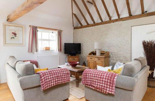 Wren Barn - Cosy 2-bed converted barn in Sidlesham - Photo 1