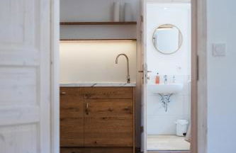 Gehobenes Ambiente in historischer Wohnung - Photo 22