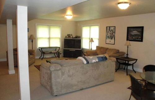 Elegant Lodge Rental with Lovely Countryside Views near Charlottesville, Virginia - Foto 4